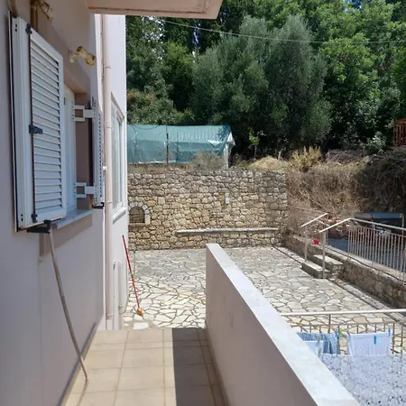 μεζονετα με απιστευτη θεα σε θαλασσα και βουνο Feriehus *
